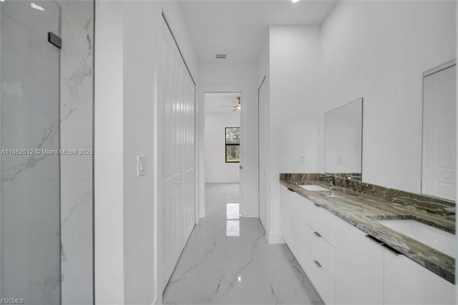 Image 24 of a home in .