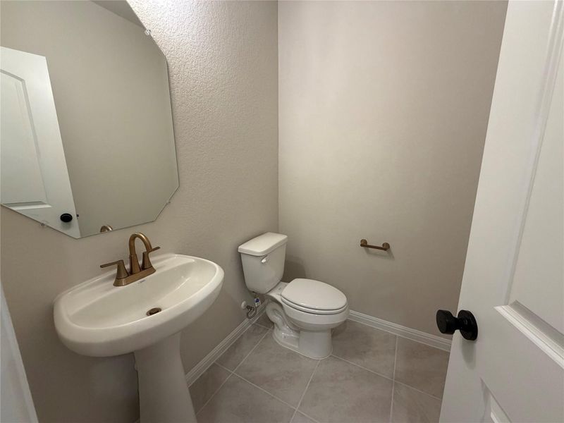 Furnished interior view inside a new home in Willow Springs, Buda (Image 10).