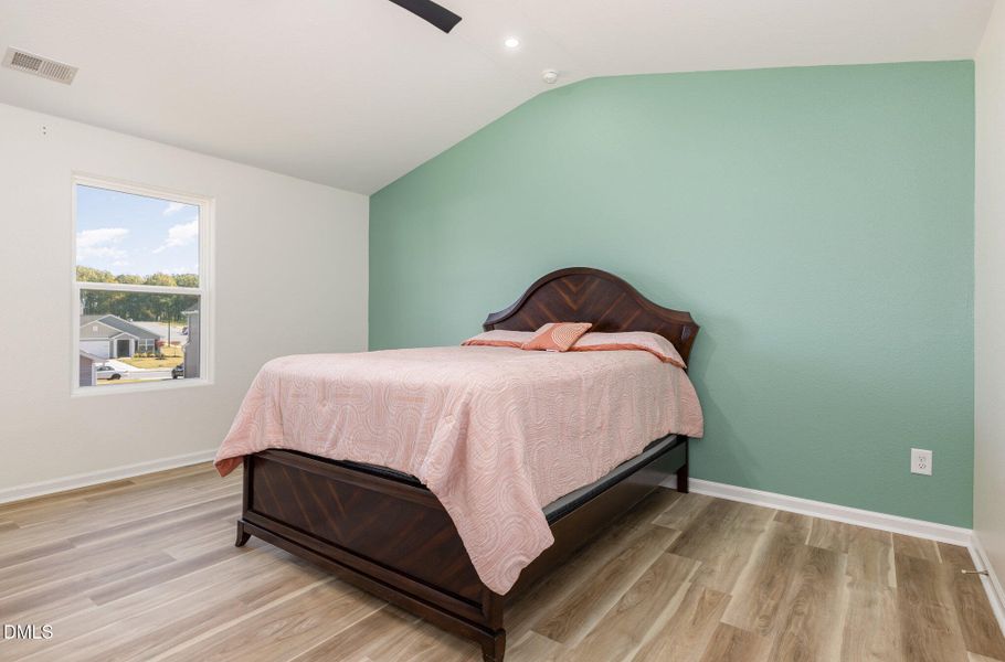 015_img_0043-edit_720