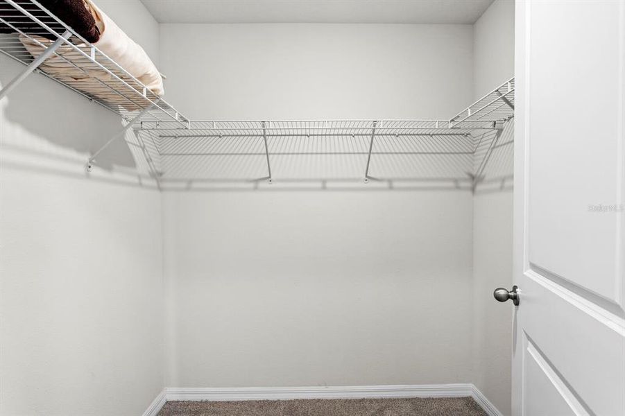 Spacious, unfurnished interior of a new home in Mandarin Grove, Palmetto (Image 21).