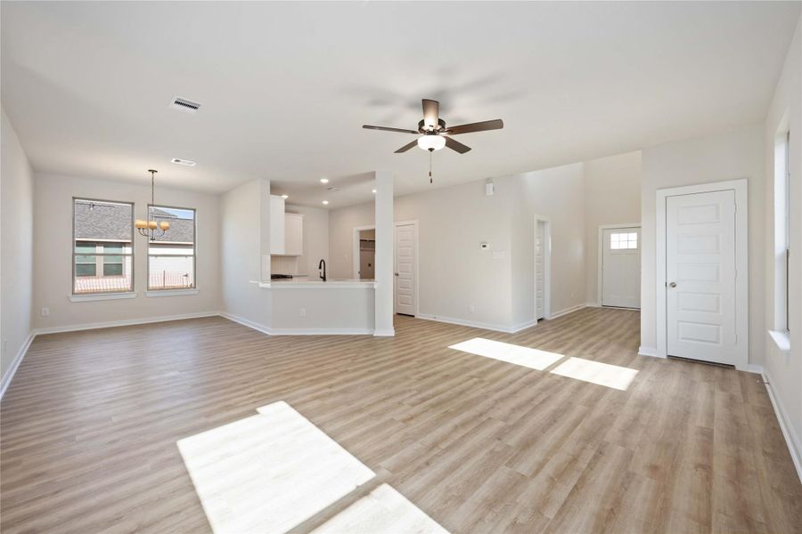 Spacious, unfurnished interior of a new home in Magnolia Springs, Montgomery (Image 10).
