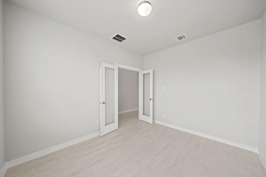 Spacious, unfurnished interior of a new home in Huntington Place, Rosharon (Image 22). Spacious, unfurnished interior of a new home in Huntington Place, Rosharon (Image 22).