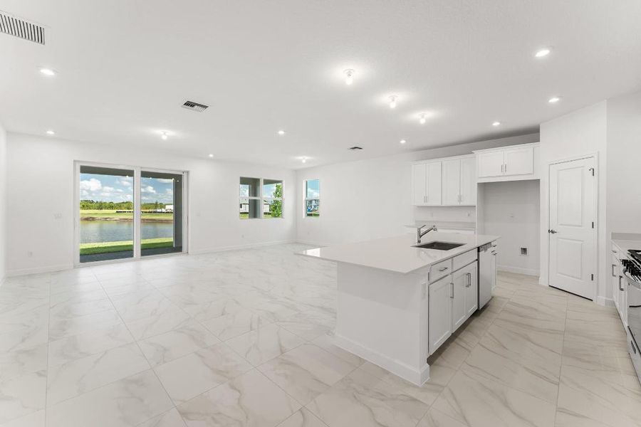 US_SEF_GATEWAY_LOT 302_dining