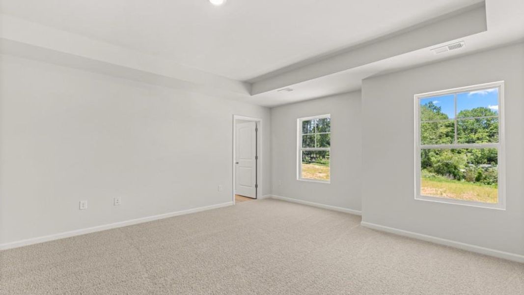 Spacious, unfurnished interior of a new home in Village at Pine Valley, Gainesville (Image 13).