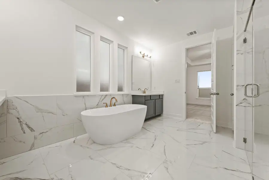 Representative image. Features, specifications, selections and colors may vary. Representative image. Features, specifications, selections and colors may vary.