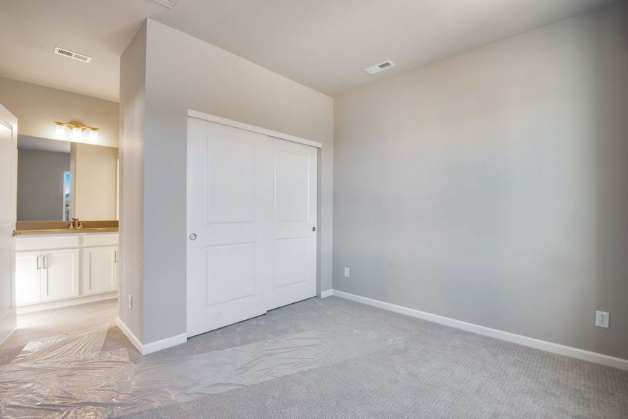 Spacious, unfurnished interior of a new home in Sterling Ranch, Littleton (Image 24). Spacious, unfurnished interior of a new home in Sterling Ranch, Littleton (Image 24).