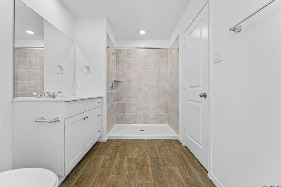 Furnished interior view inside a new home in Laurel Vistas, San Antonio (Image 7).