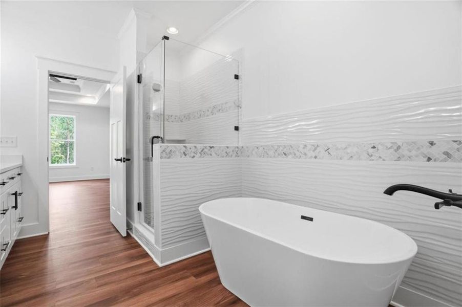 Furnished interior view inside a new home in , Jasper (Image 14).