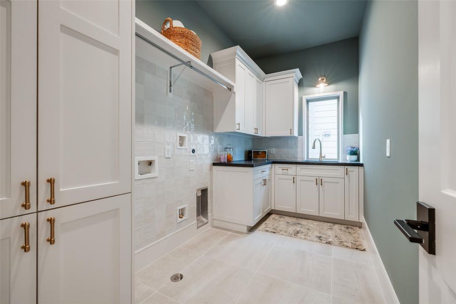 Estimated Completion date 6/1/2026 * Construction as of 11/17. * Customization options available during construction ONLY * THIS IS AN ACTIVE CONSTRUCTION SITE, BUYERS MUST REQUEST APPOINTMENT TO BE ON PREMISE AT ALL TIMES. All information should be independently verified. Plans are subject to change without notification.