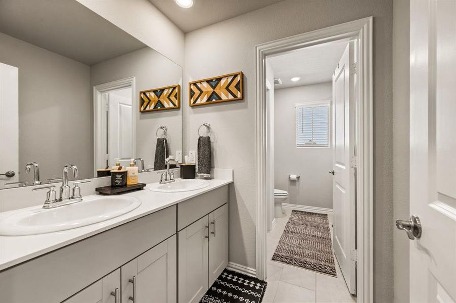 Furnished interior view inside a new home in , Fort Worth (Image 12).