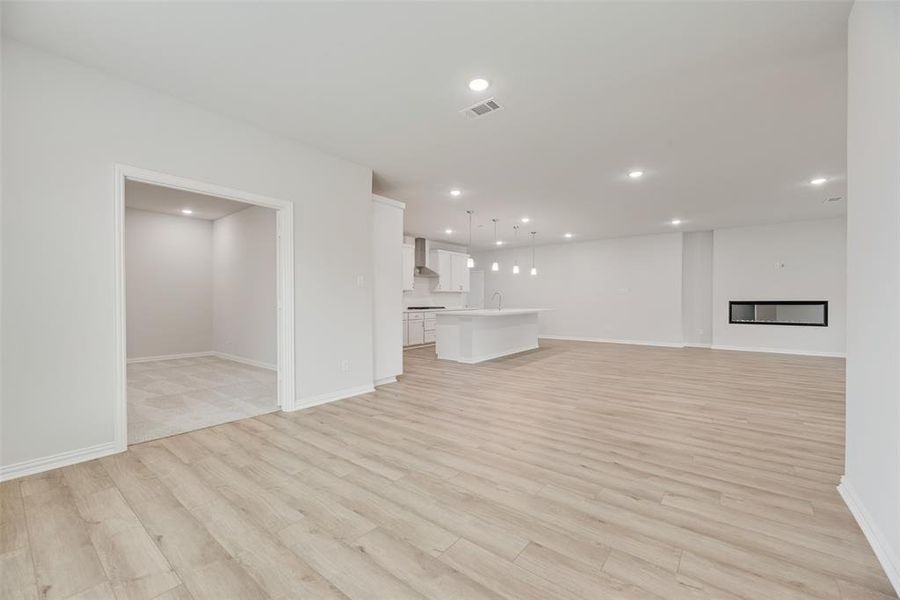 Spacious, unfurnished interior of a new home in Sutton Fields, Celina (Image 32).