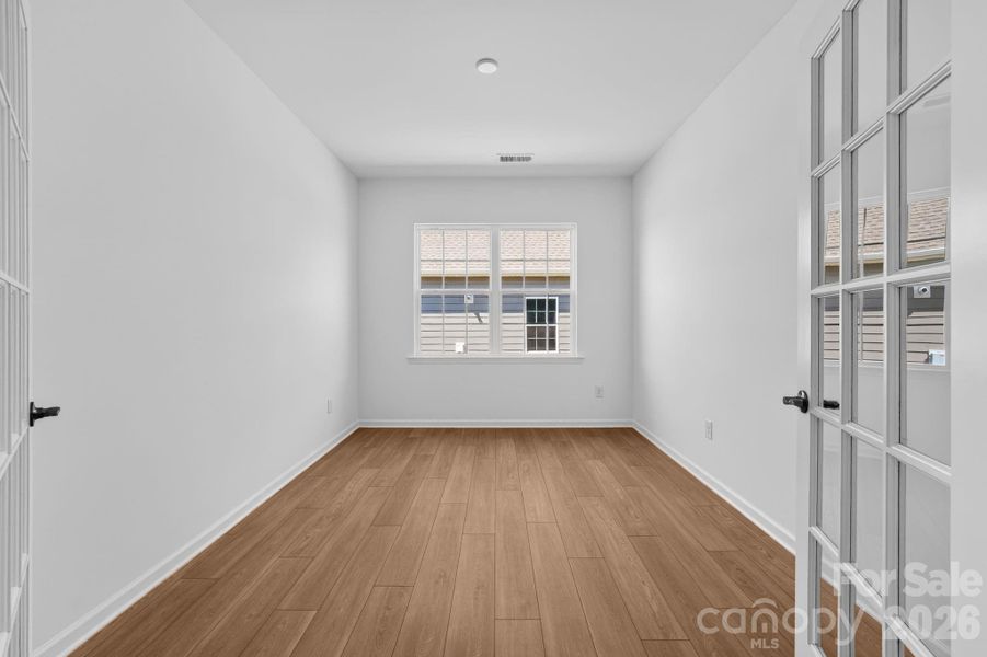 Spacious, unfurnished interior of a new home in Roselyn, Lancaster (Image 12).
