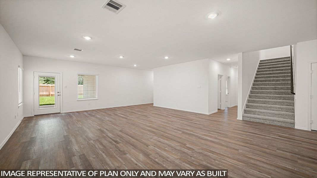Spacious, unfurnished interior of a new home in Mill Creek, Magnolia (Image 16).