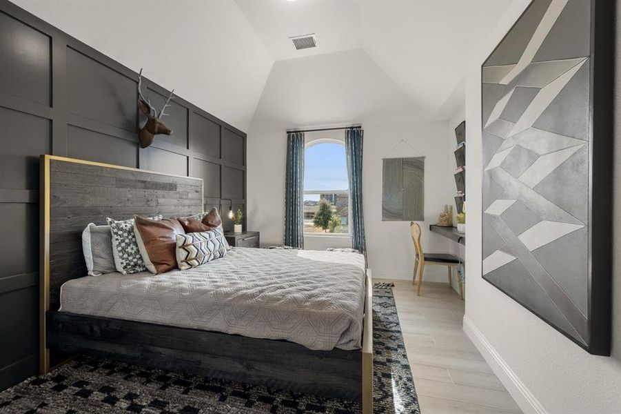 613 Majestic Oak- Bedroom-1 613 Majestic Oak- Bedroom-1
