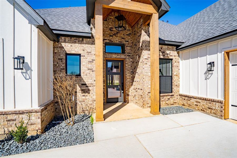 Exterior details and patio area of a home in , Fort Worth (Image 4).