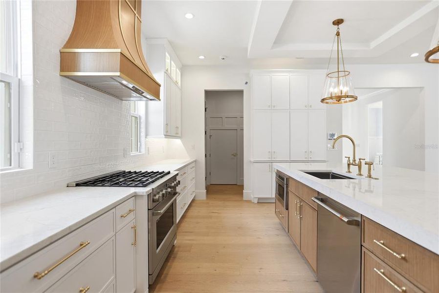 Furnished interior view inside a new home in , Winter Garden (Image 37).