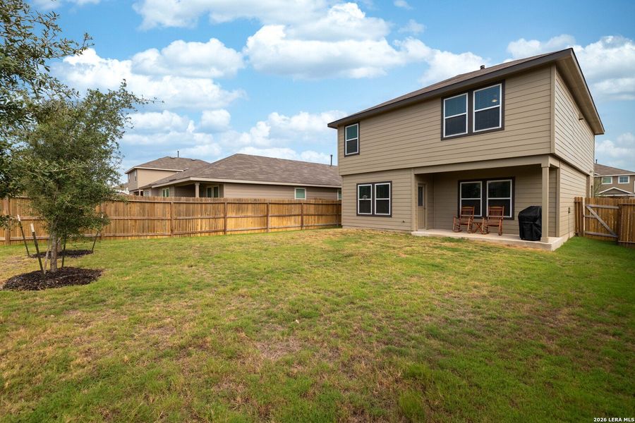 Exterior details and patio area of a home in , San Antonio (Image 23).
