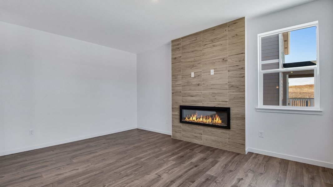 Spacious, unfurnished interior of a new home in Trails at Crowfoot, Parker (Image 32).