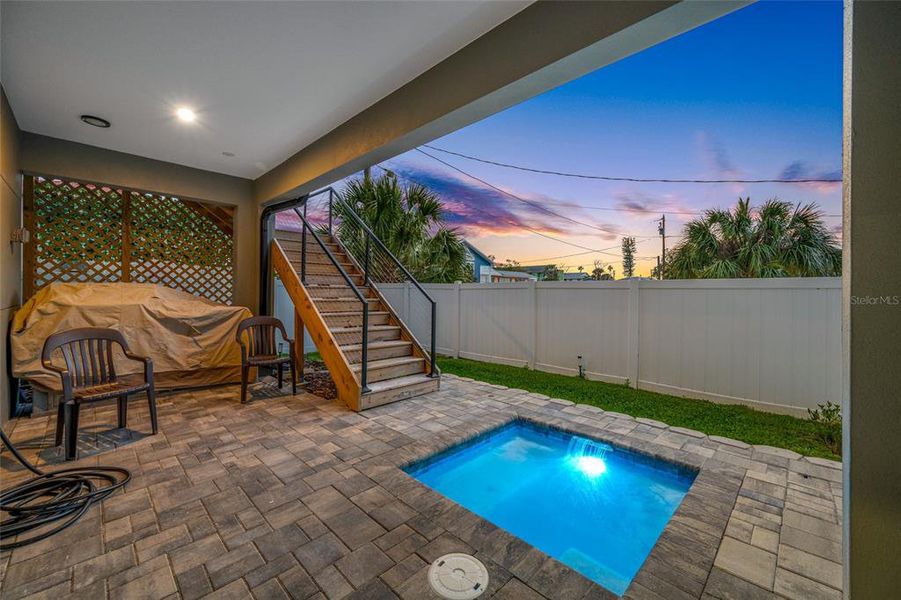 Exterior details and patio area of a home in , Indian Rocks Beach (Image 31).
