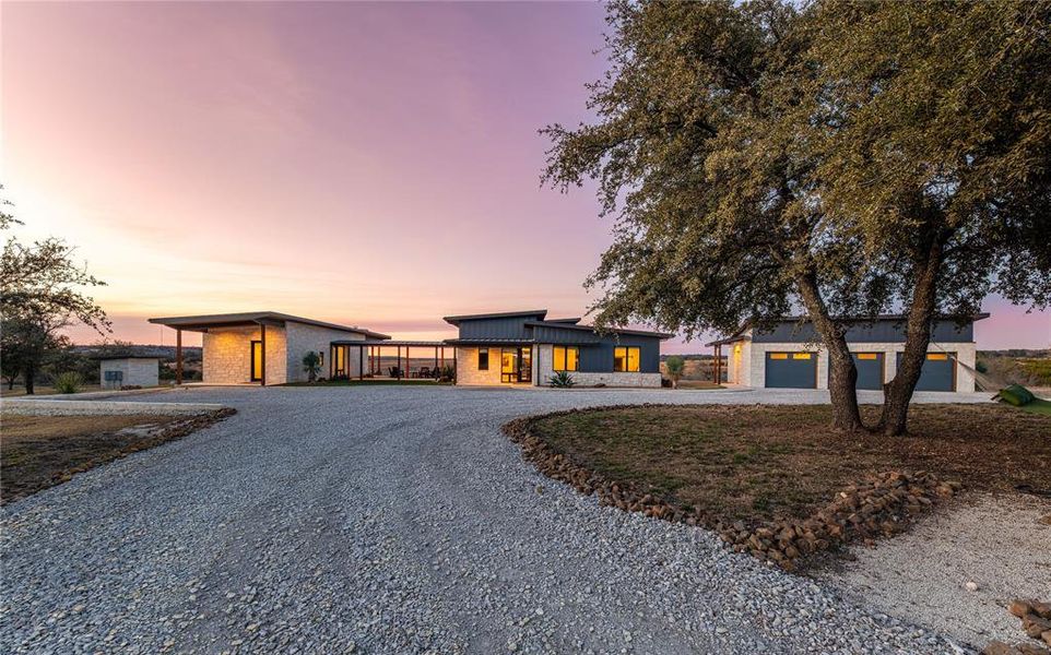 Image 34 of a home in .