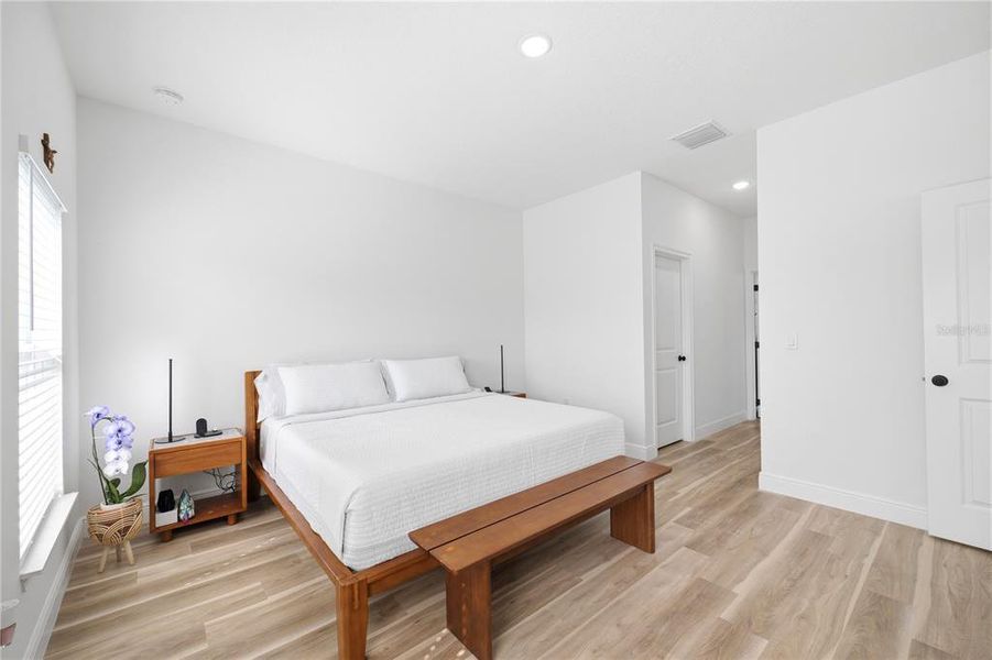 Furnished interior view inside a new home in , Ocala (Image 31).
