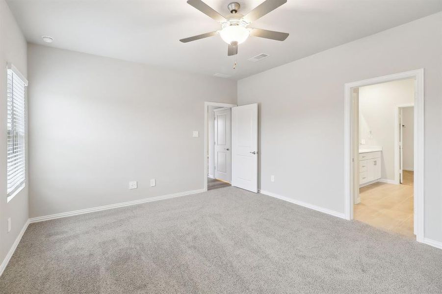 Photo is not of the actual home, but is an inspirational photo of builder’s model home and may depict options, furnishings, and/or decorator features that are not included.