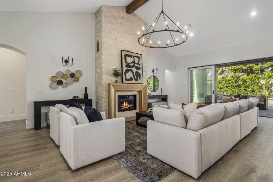 1-web-or-mls-IMG_1703 1-web-or-mls-IMG_1703