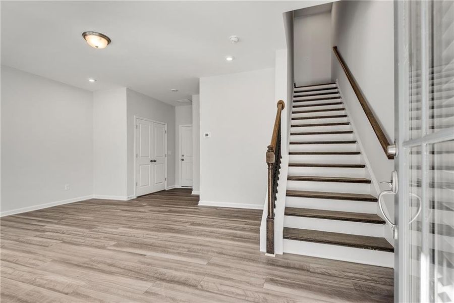 Spacious, unfurnished interior of a new home in Waverly at Buice Lake, Acworth (Image 35). Spacious, unfurnished interior of a new home in Waverly at Buice Lake, Acworth (Image 35).