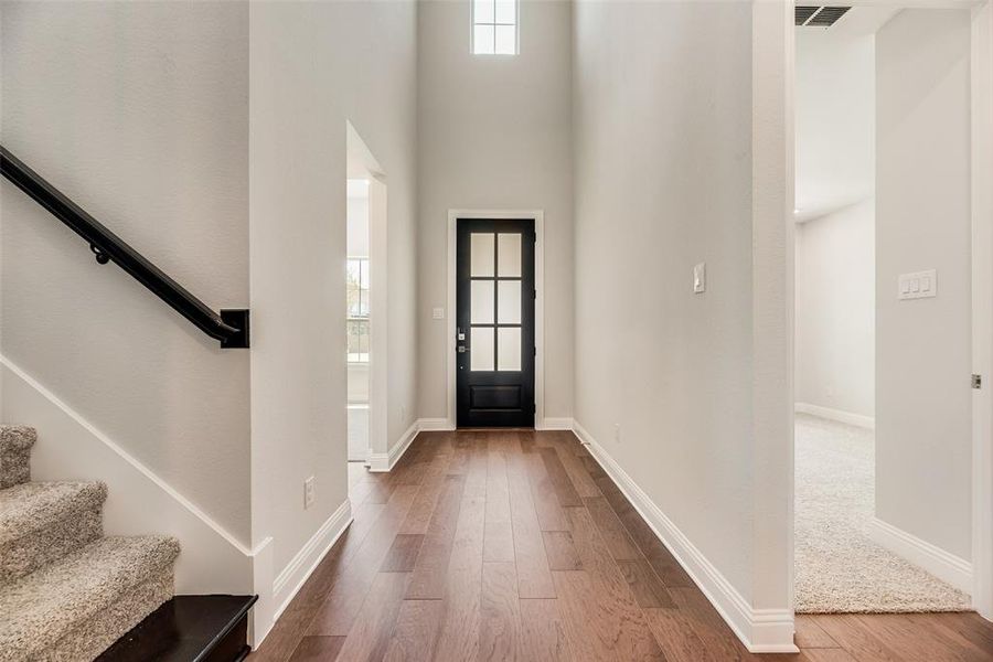 Spacious, unfurnished interior of a new home in Villages of Creekwood, Frisco (Image 28). Spacious, unfurnished interior of a new home in Villages of Creekwood, Frisco (Image 28).