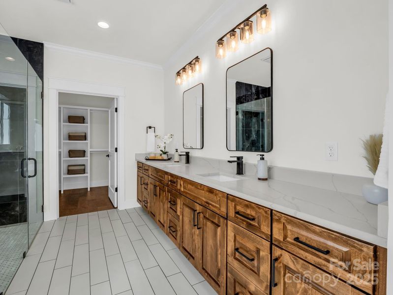 Spacious primary bath