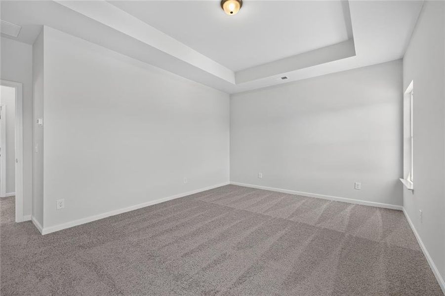 Spacious, unfurnished interior of a new home in North Haven, Rome (Image 35).