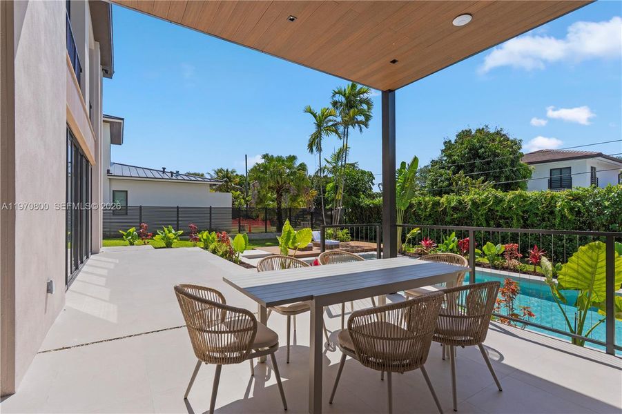 Exterior details and patio area of a home in , Miami (Image 34).