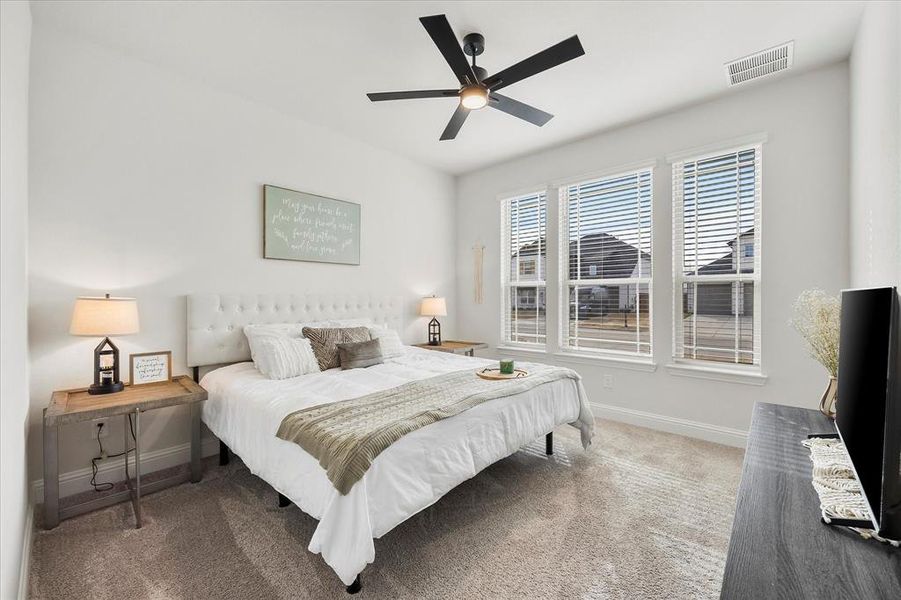 Furnished interior view inside a new home in Sonoma Verde, McLendon-Chisholm (Image 7).
