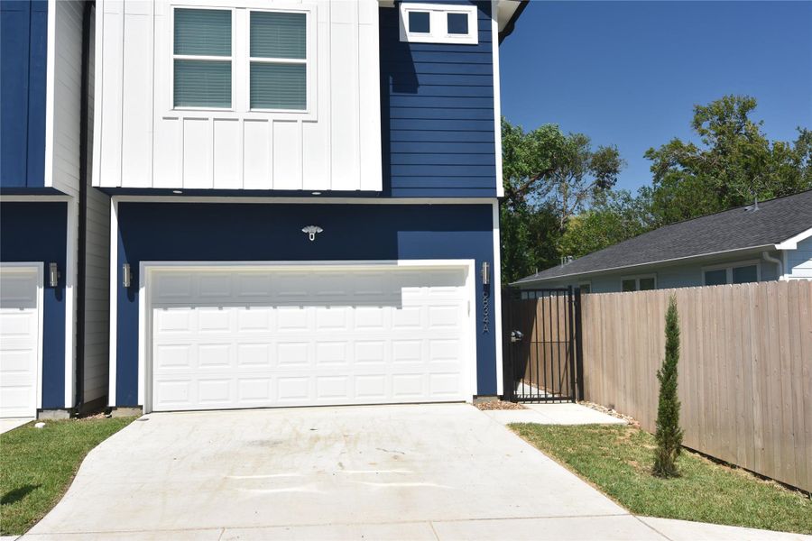 Front exterior of a new home in , Houston, TX, highlighting curb appeal (Image 19). Front exterior of a new home in , Houston, TX, highlighting curb appeal (Image 19).