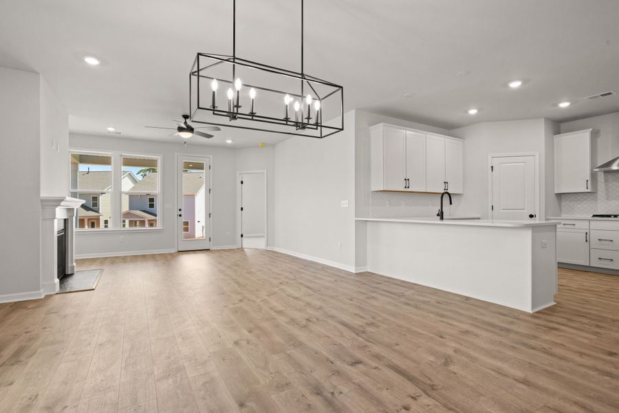 4br New Home in Seneca, SC.  - Slide 8