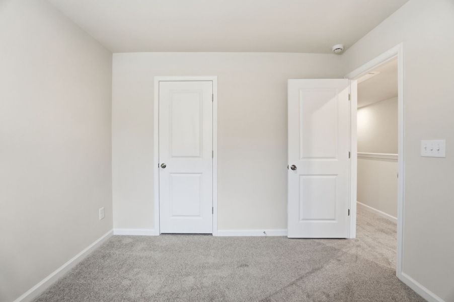 Spacious, unfurnished interior of a new home in Hedgecliff Townes, Kannapolis (Image 23). Spacious, unfurnished interior of a new home in Hedgecliff Townes, Kannapolis (Image 23).