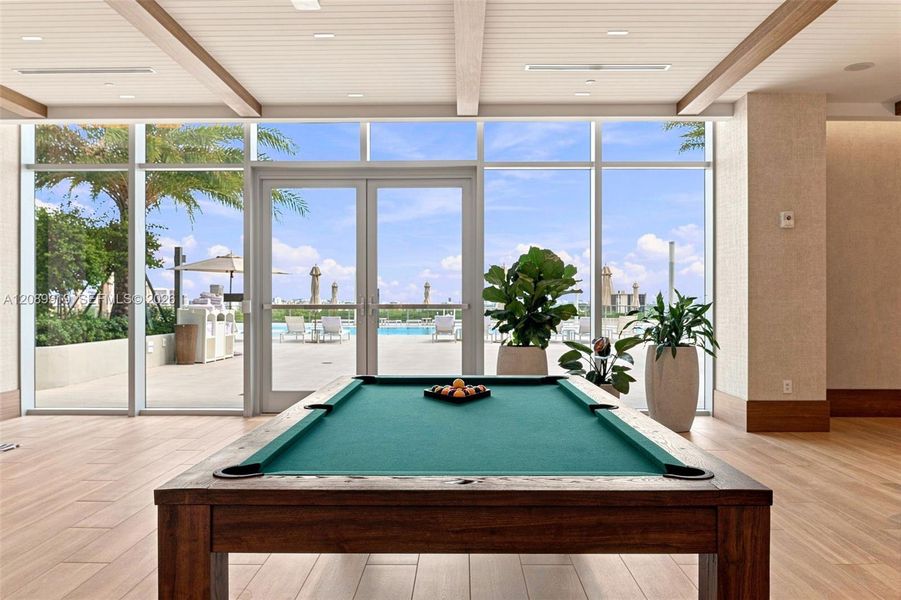 Community amenities in , North Miami (Image 54).