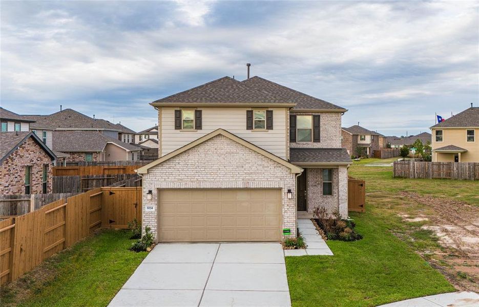 8114 Shelter Bay Lane located in Marvida and zoned to Cypress-Fairbanks ISD!