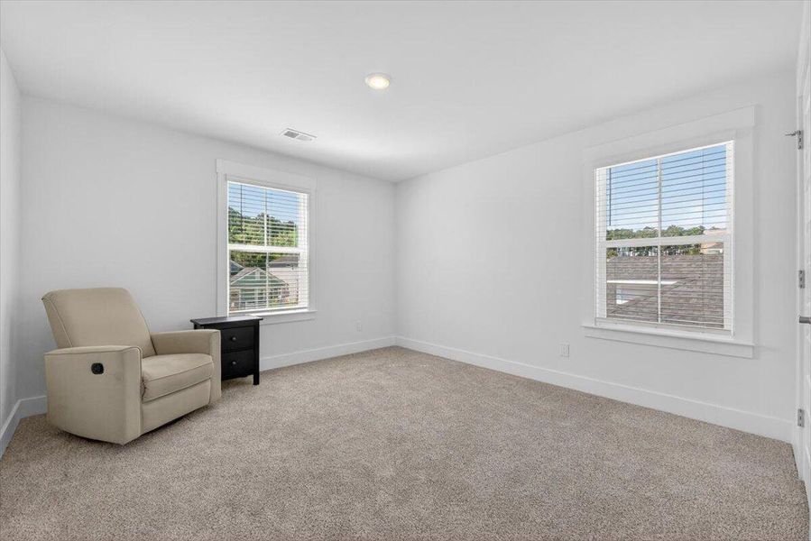 Spacious, unfurnished interior of a new home in , Summerville (Image 21).