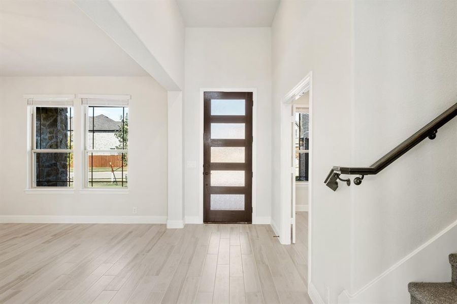 Spacious, unfurnished interior of a new home in Villages of Walnut Grove, Midlothian (Image 19).