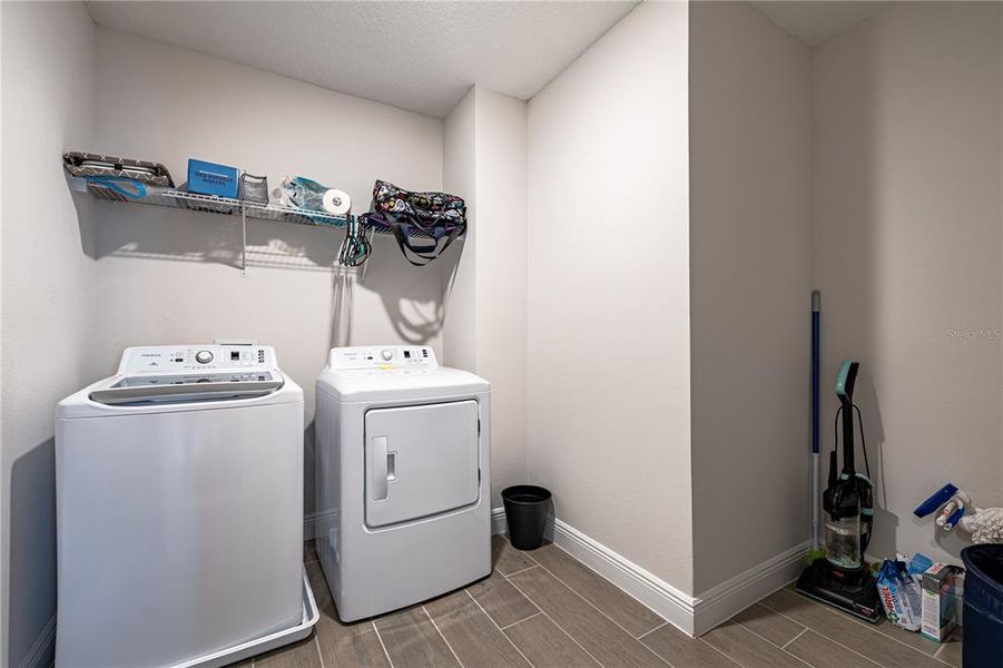 Furnished interior view inside a new home in , Winter Garden (Image 25).