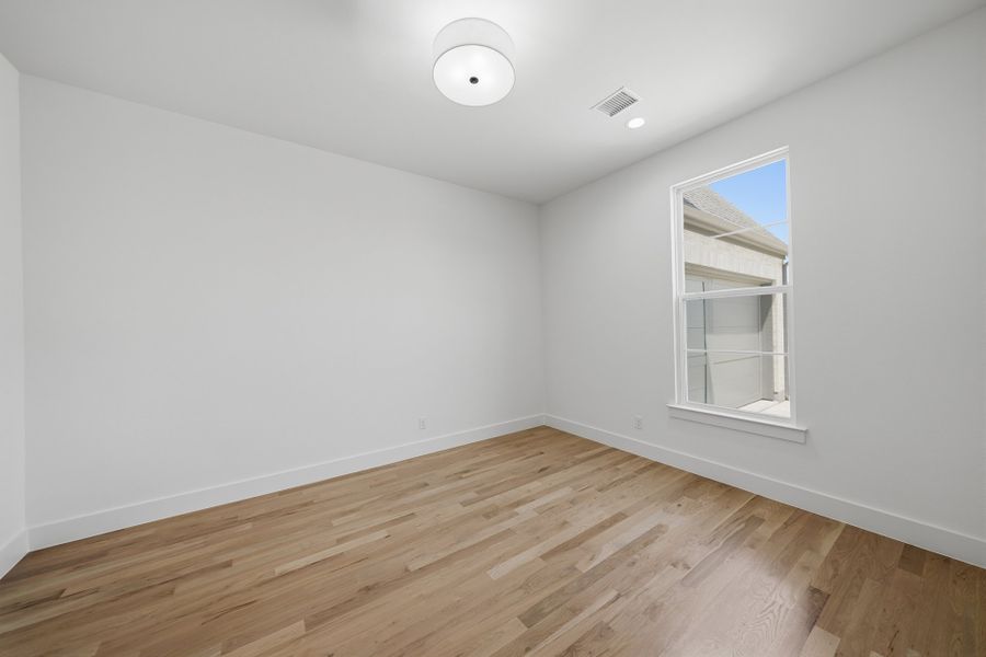 Spacious, unfurnished interior of a new home in Estates at Rockhill, Frisco (Image 18). Spacious, unfurnished interior of a new home in Estates at Rockhill, Frisco (Image 18).