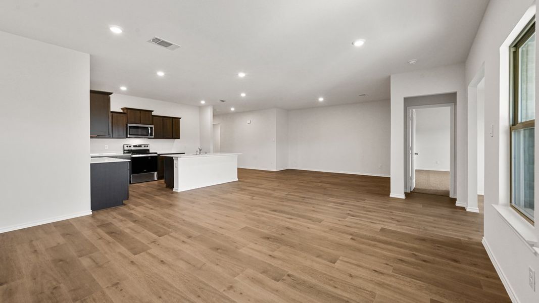 Representative unfurnished interior of a home built from the Holden by D.R. Horton in Waverly Estates, Josephine (Image 8).