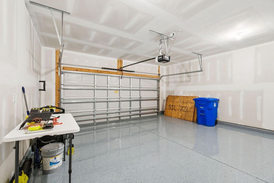 Spacious, unfurnished interior of a new home in Saint John's Lake: Arbor Collection, Johns Island (Image 49).