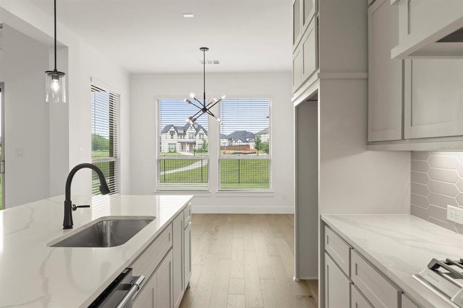 12. 2816 Shadybrook - Kitchen (4)