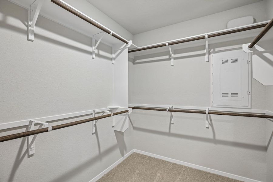 Spacious, unfurnished interior of a new home in Edgebrooke, Pflugerville (Image 30).