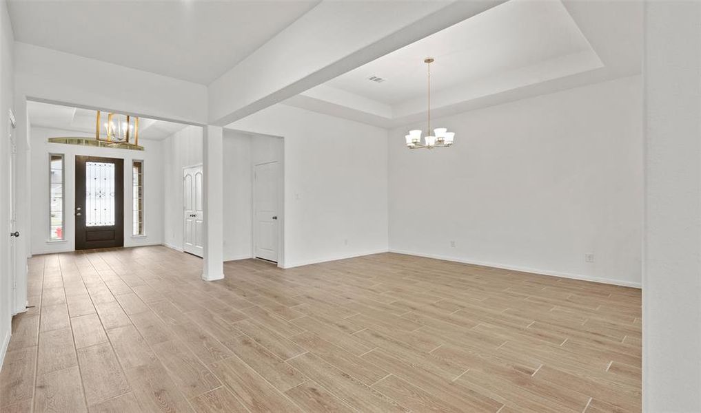 Elegant dining room (*Photo not of actual home and used for illustration purposes only.)