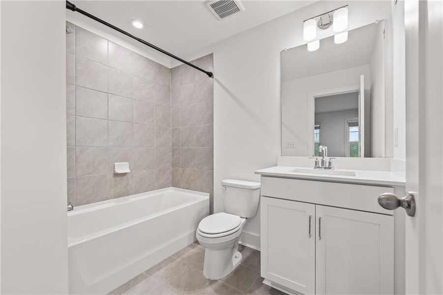 Furnished interior view inside a new home in Avondale Park: Townes, Avondale Estates (Image 11).