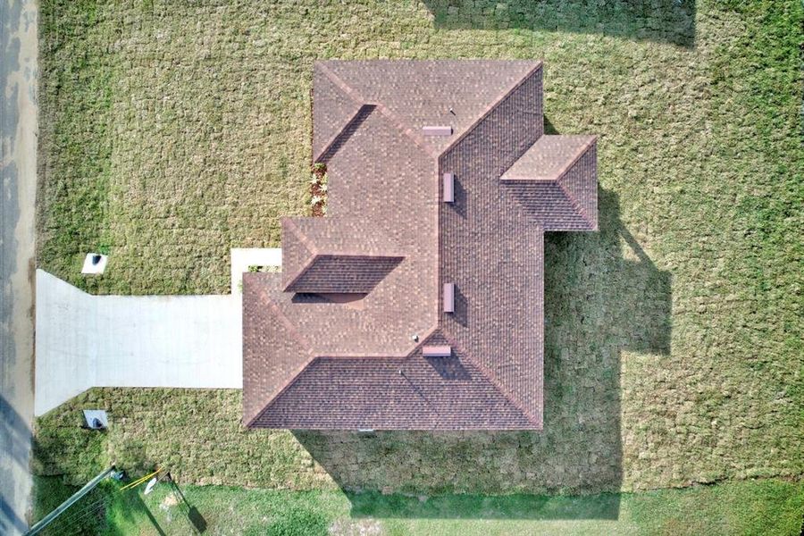 Exterior details and patio area of a home in , Sebring (Image 3).