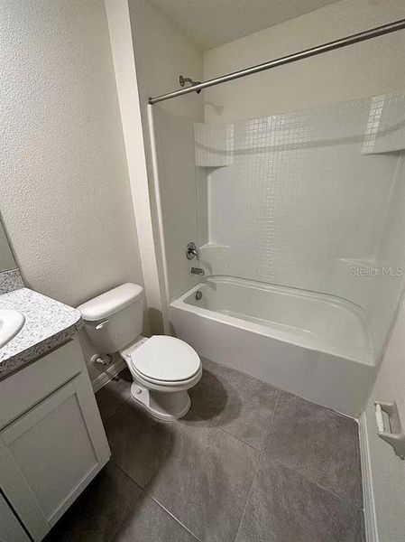 Furnished interior view inside a new home in , Wimauma (Image 10).